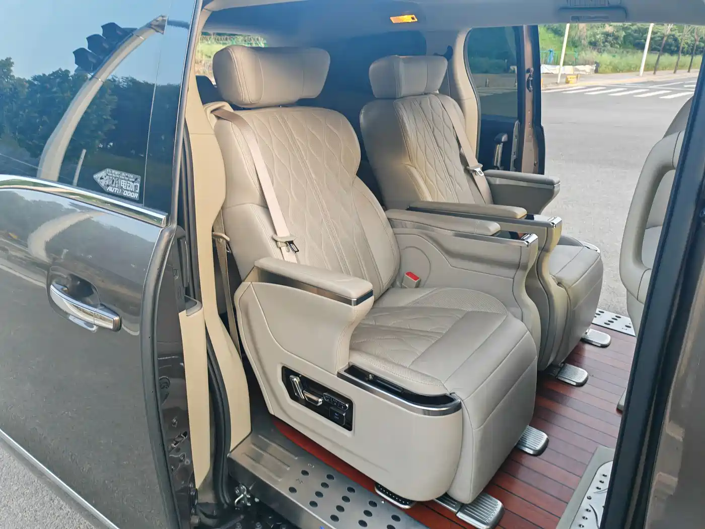 Buick GL8 2017 25S Premium Model China V фото 13