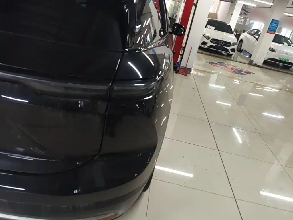 Фото 8 - NIO ES6