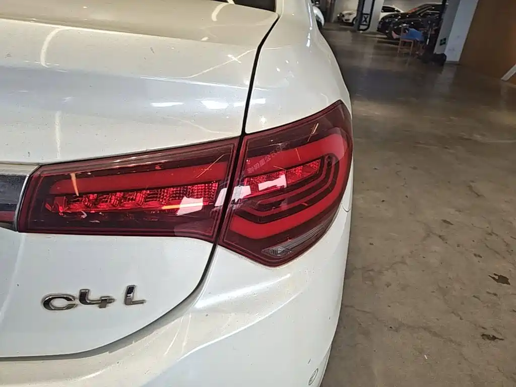 Citroën C4L 2017 2016 1.6T Automatic Elite Edition
