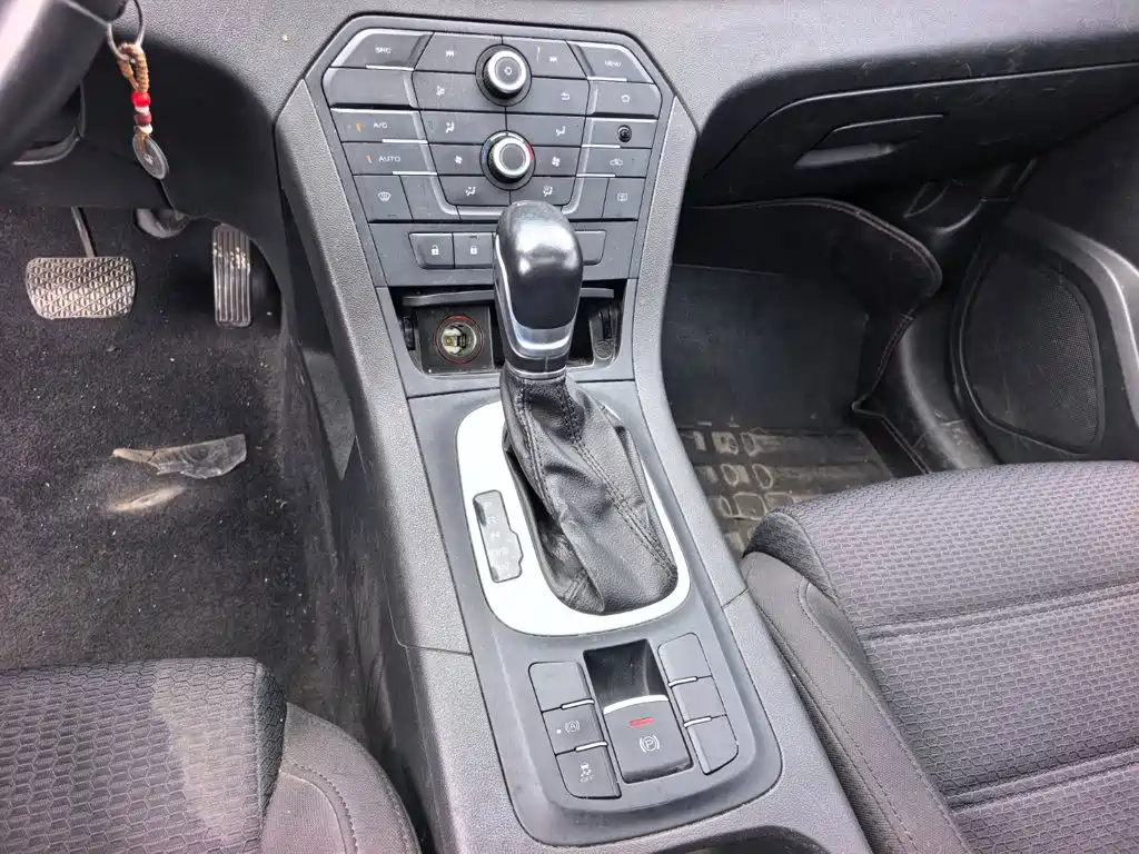 MG Roewe RX5 2016 2016 1.5TGI TST Elite Edition