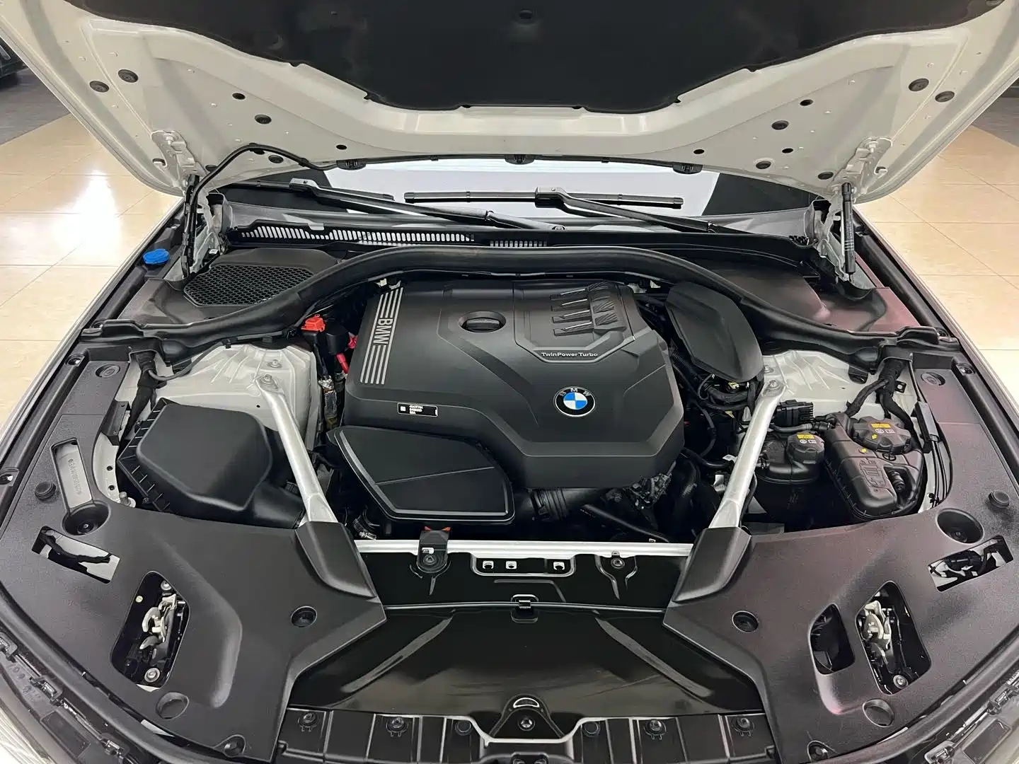 Фото 27 - BMW 5 Series
