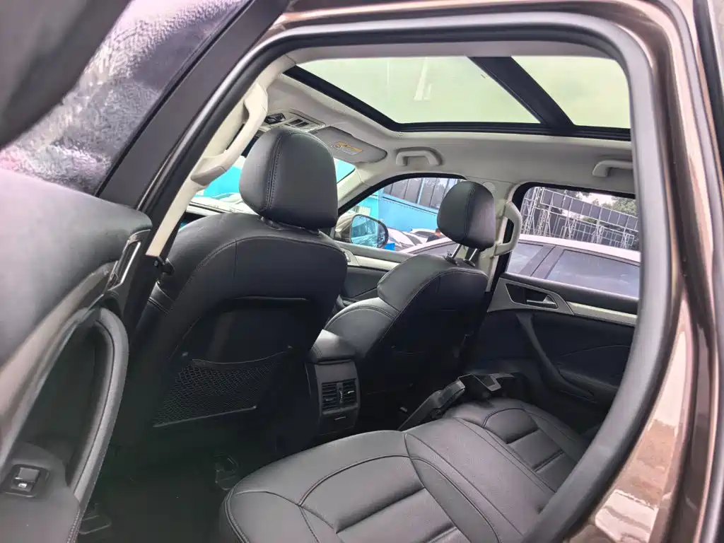 Фото 9 - Haval H7