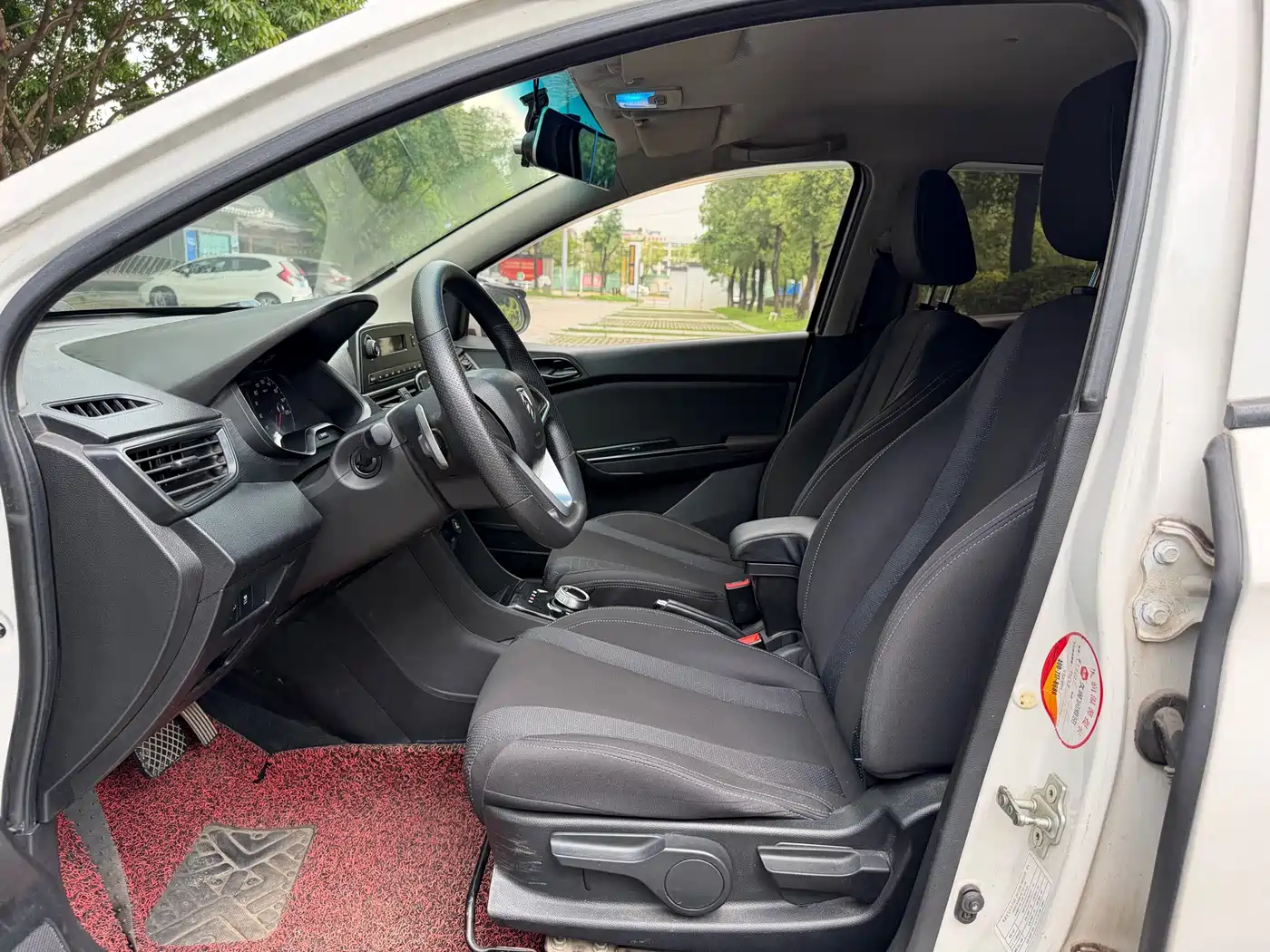 Baojun 310 2018 2017 1.5L Auto Comfort