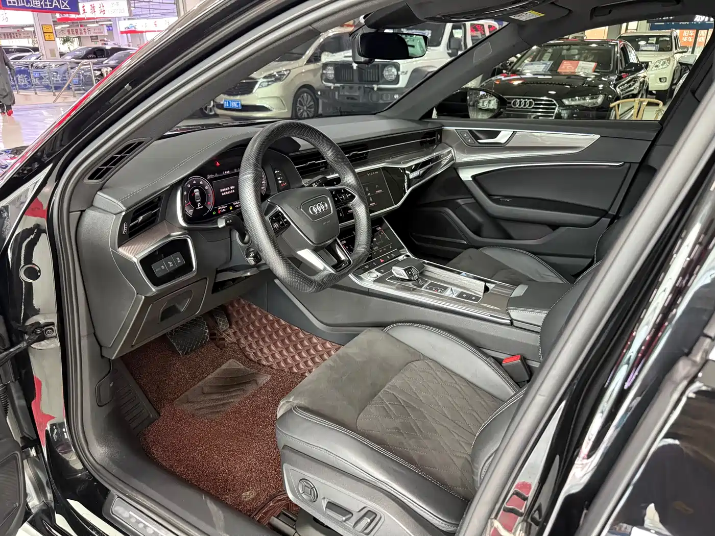 Фото 8 - Audi A6L