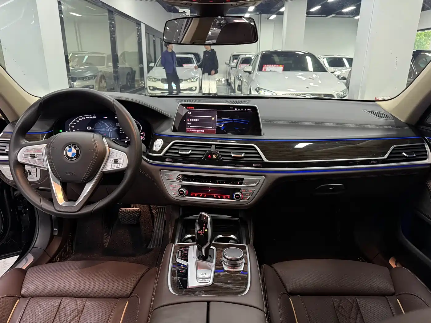 BMW 7-SERIES