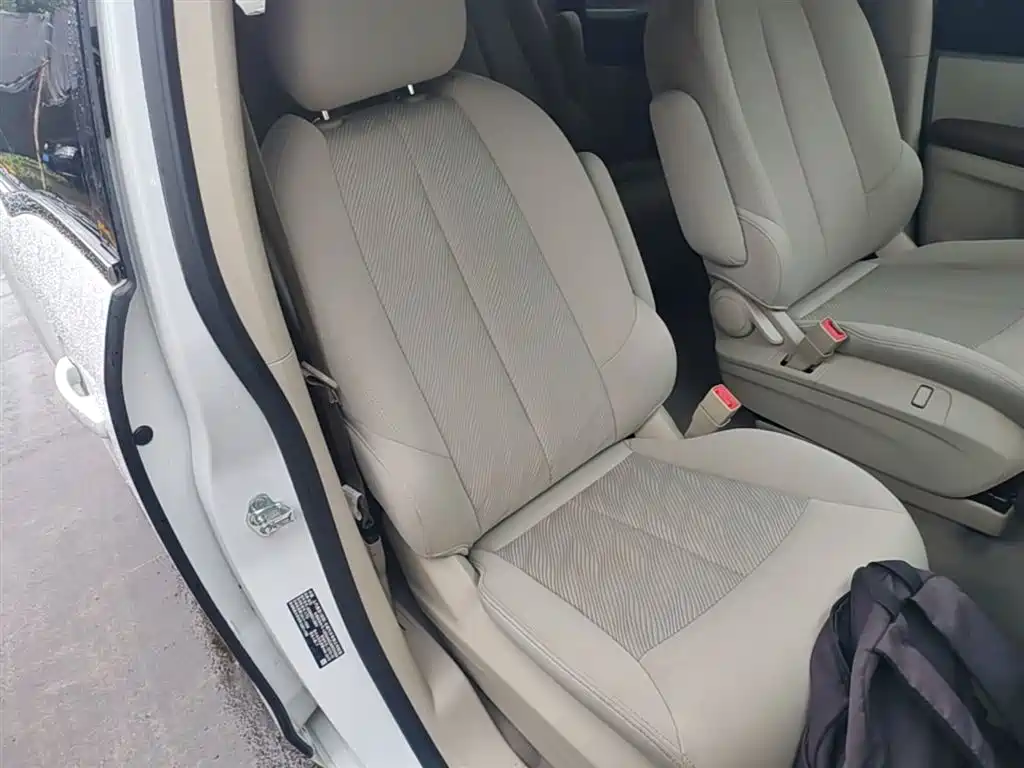 Buick GL8 2018 28T Comfort China VI фото 25