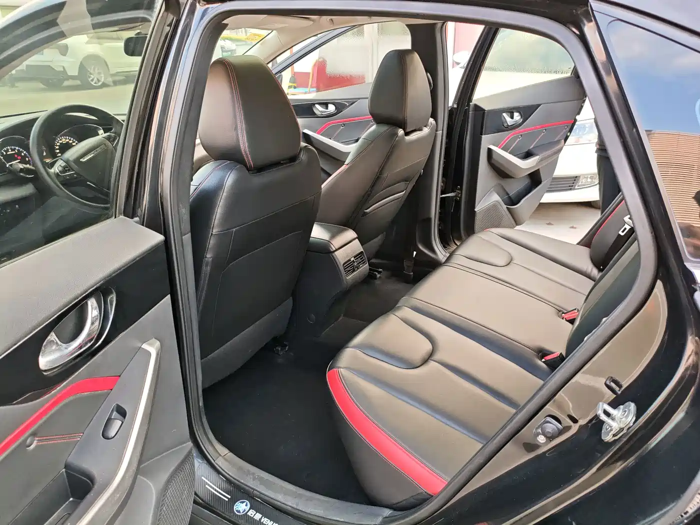 Venucia D60 2019 2019 1.6L XL Manual Smart Connect Elite Edition