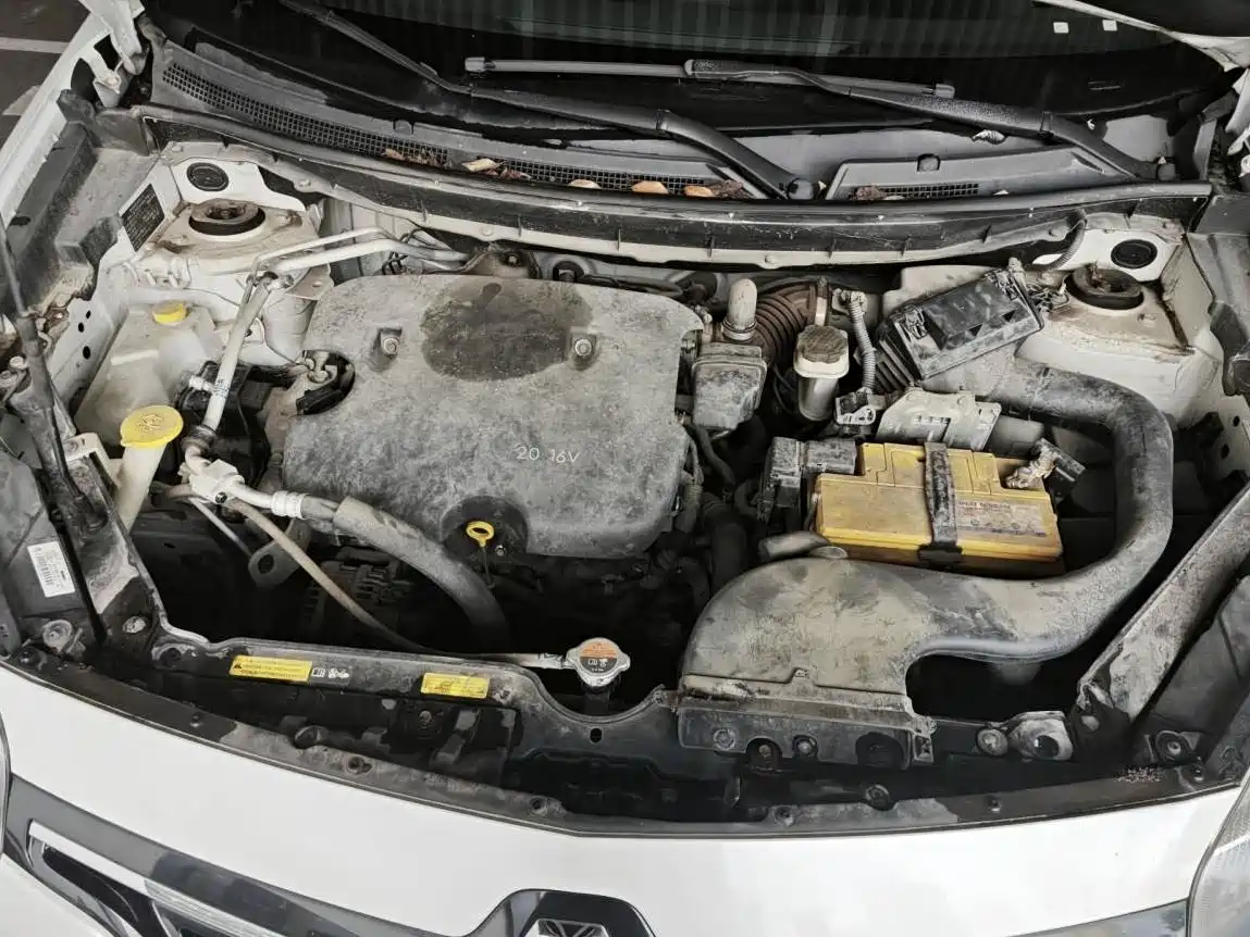 Renault Koleos (Import) 2015 2014 2.0L 2WD Fashion Edition