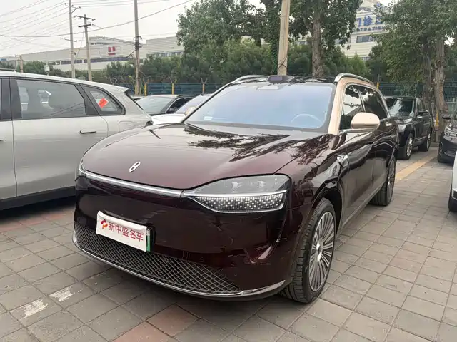 AITO Wenjie AITO M9 2025 Extended Range Max 52kWh 6-Seater