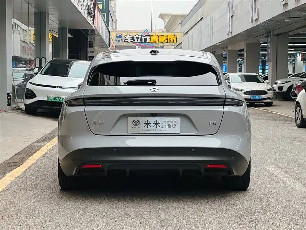 NIO NIO ET5T