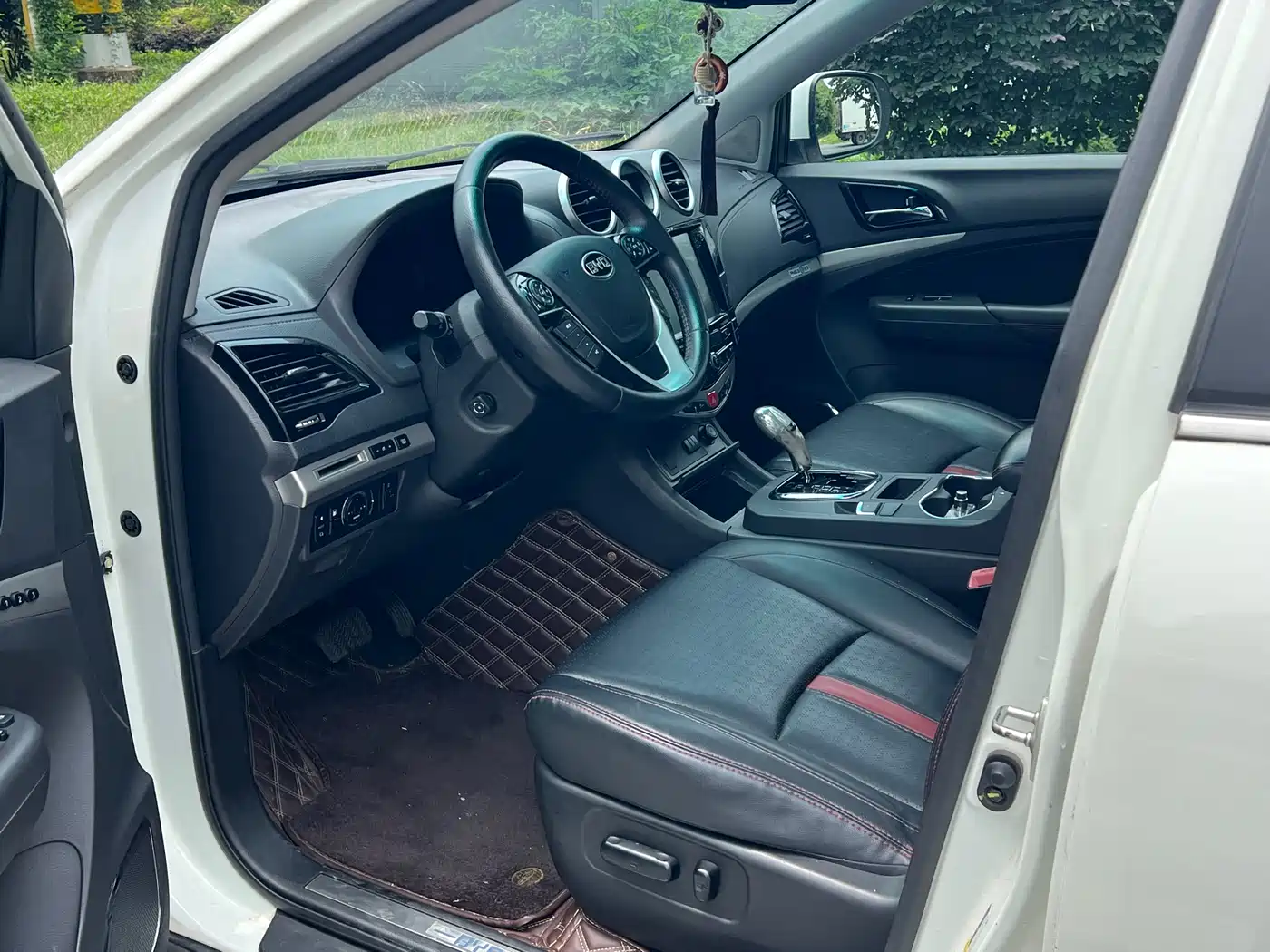 BYD S7 2015 2015 2.0T Automatic Flagship Model