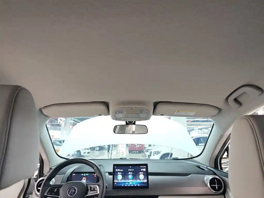 BYD Yuan Pro 2021 401KM Luxury Model фото 18