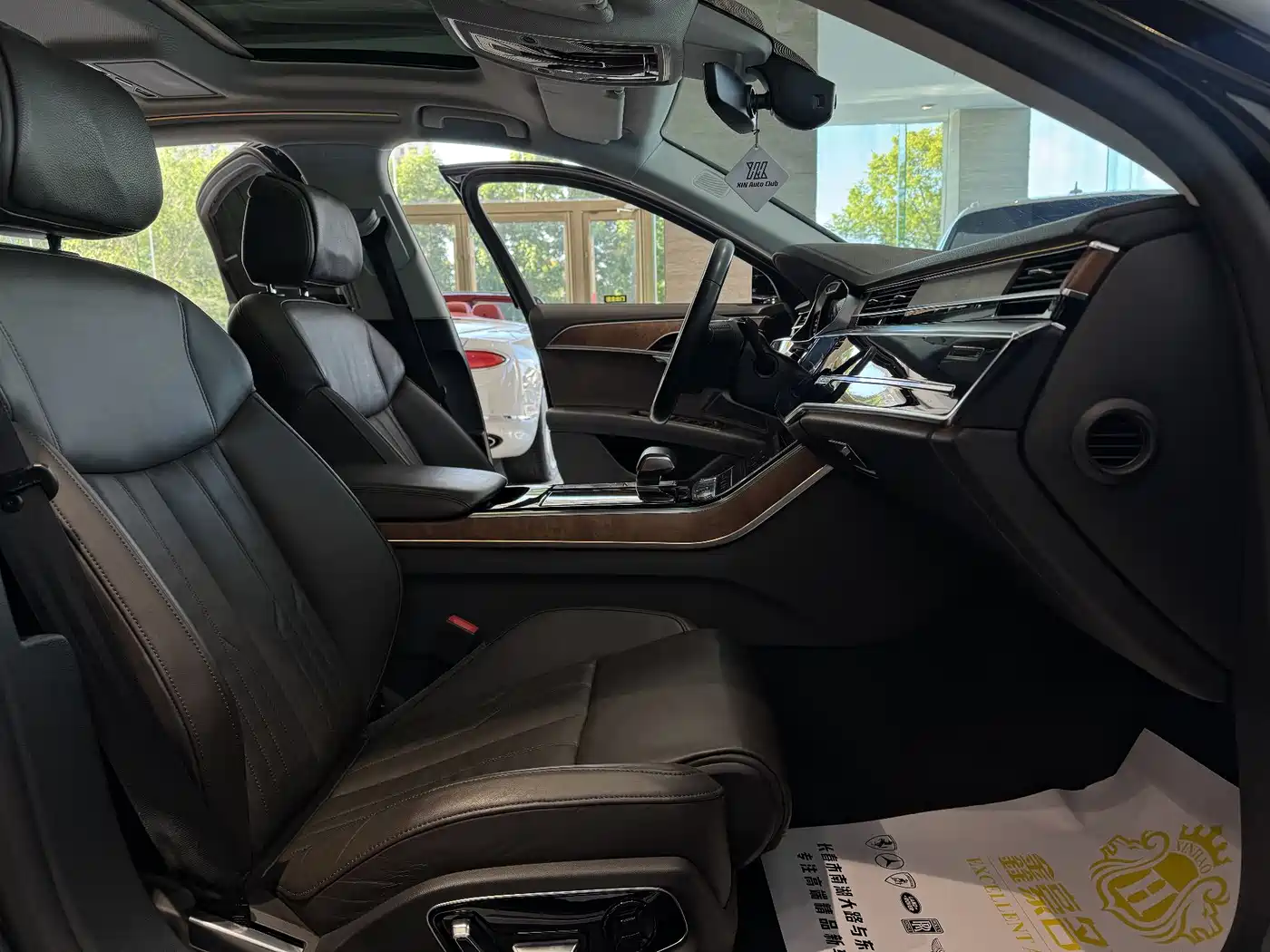 Audi A8 2018 A8L 55 TFSI quattro Launch Premium фото 9