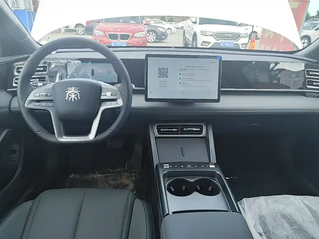 BYD Qin L 2026 DM-i 128KM Progressive фото 13