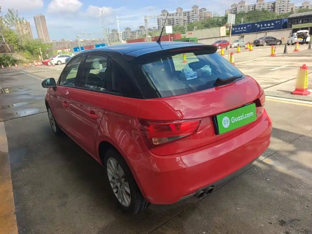 Фото 5 - Audi A1