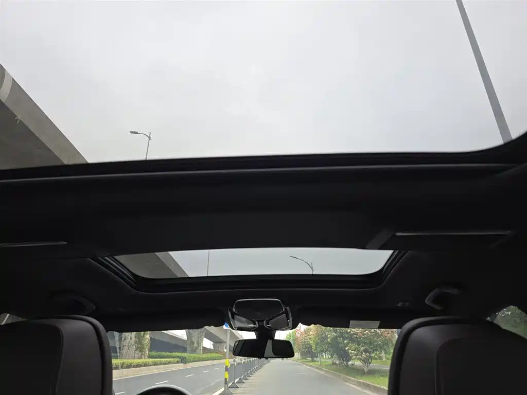BMW 7 Series 2018 730Li Leading Type M Sport Package фото 8