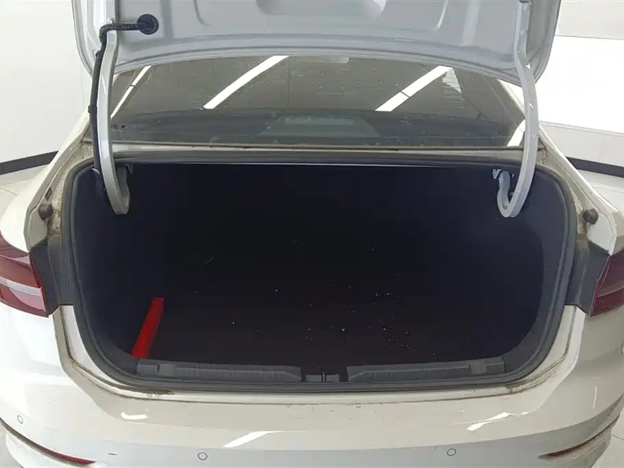 Volkswagen Lavida 2021 280TSI DSG Comfort Edition фото 4