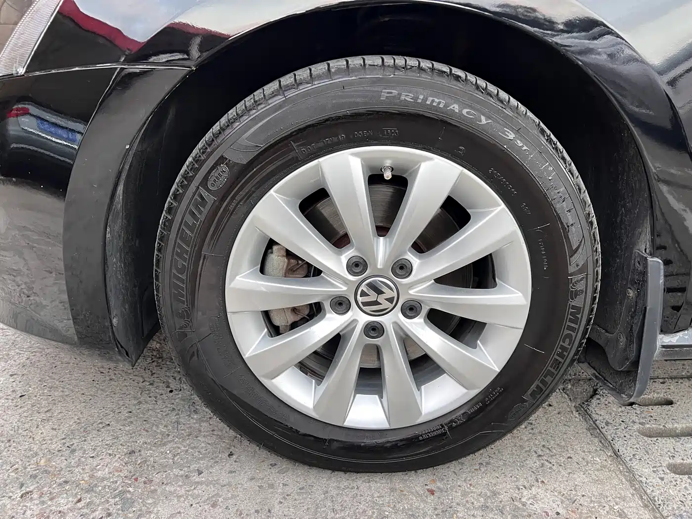 Volkswagen Passat 2014 1.8TSI DSG Executive Edition фото 4