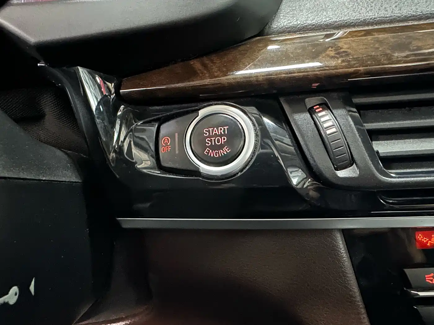 BMW X5 (Import) 2015 xDrive28i фото 21