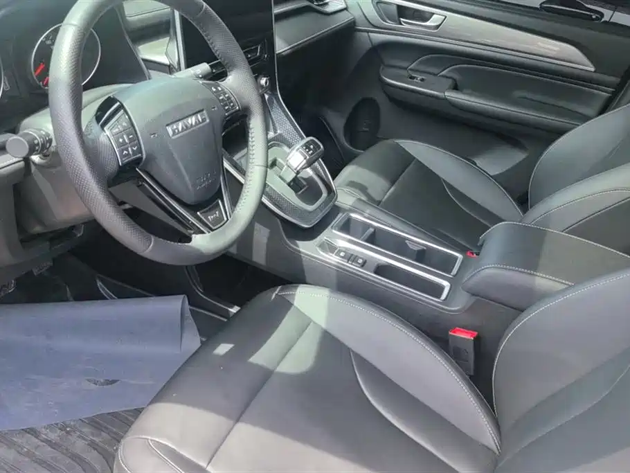 Haval M6 2023 PLUS 1.5T DCT Luxury Smart Connect фото 9