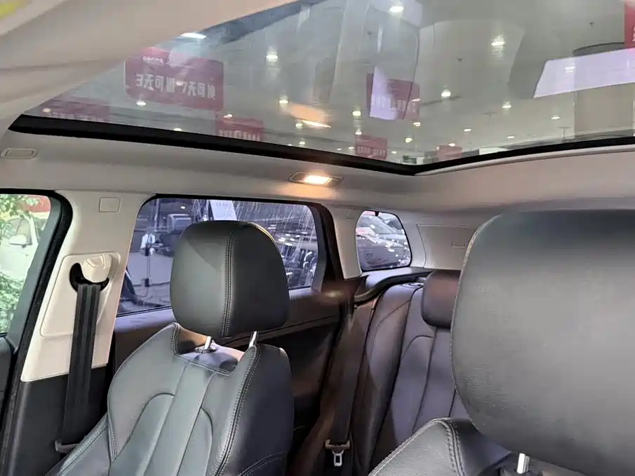 Land Rover Range Rover Evoque 2015 2.0T 5-Door Fashion Edition фото 7