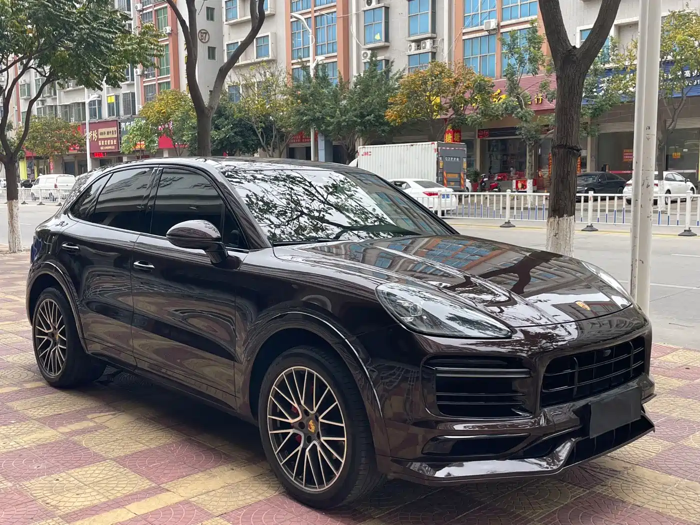 PORSCHE CAYENNE