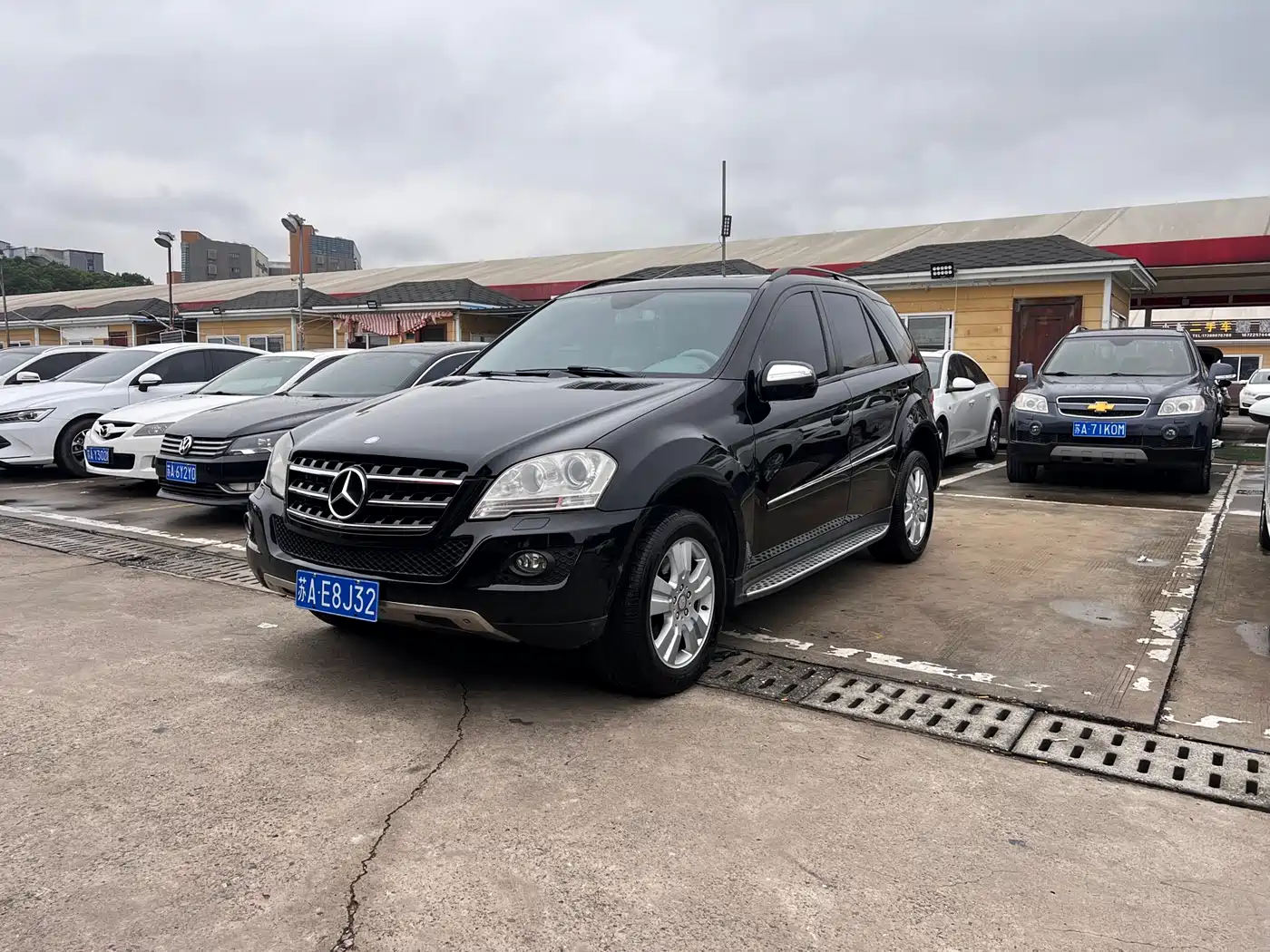 Mercedes-Benz M-Class 2010 ML 300 4MATIC фото 3
