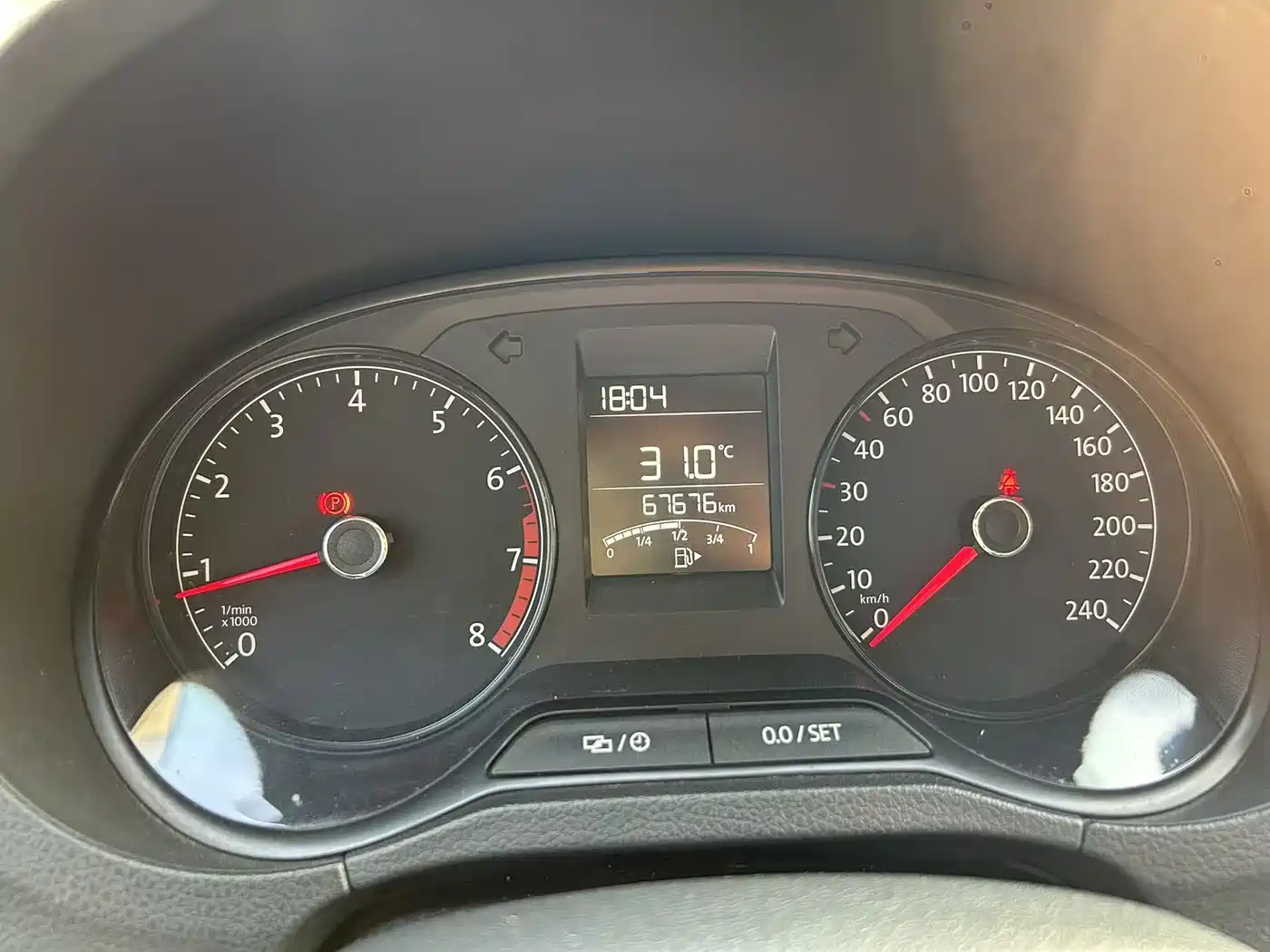 Volkswagen Polo 2016 1.4L Manual Trend фото 10