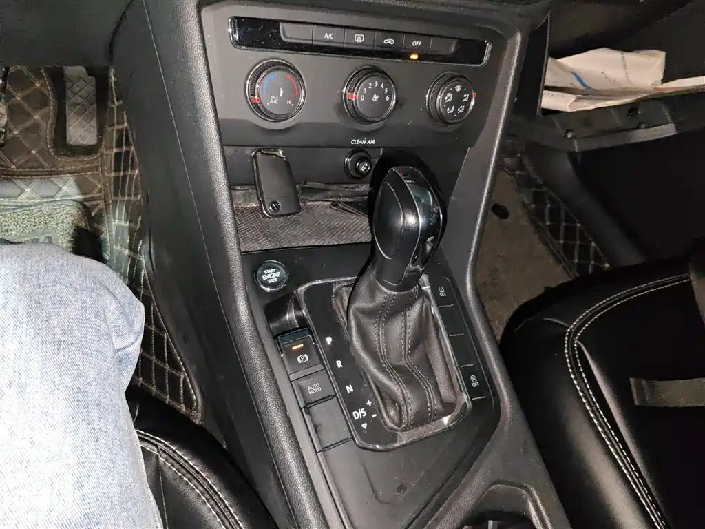Volkswagen Tharu 2021 Model 280TSI 2WD Trend Edition фото 8