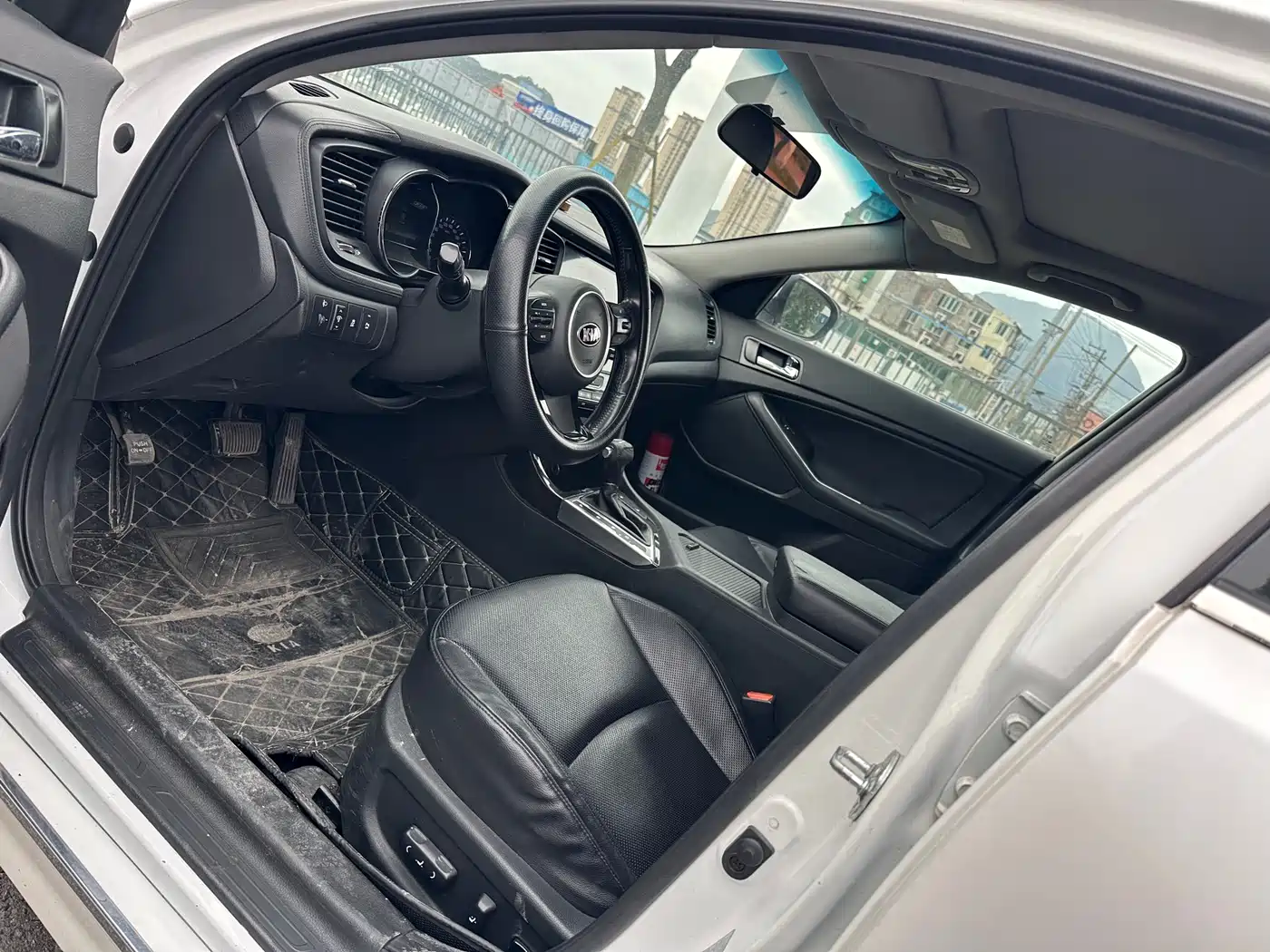Kia K5 2014 2.0L Automatic LUXURY фото 4