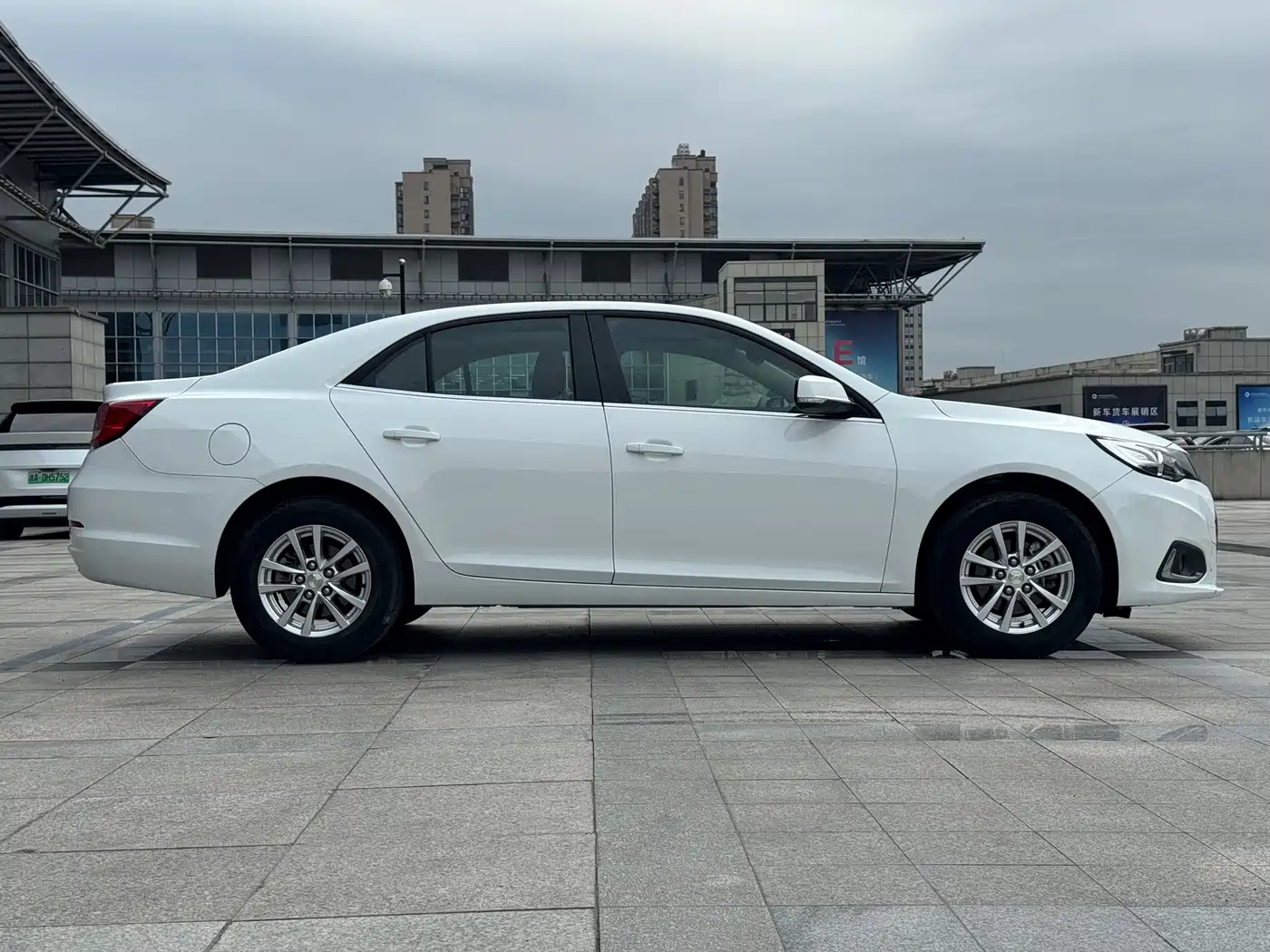 Chevrolet Malibu 2017 1.5T Automatic Comfort Edition фото 4