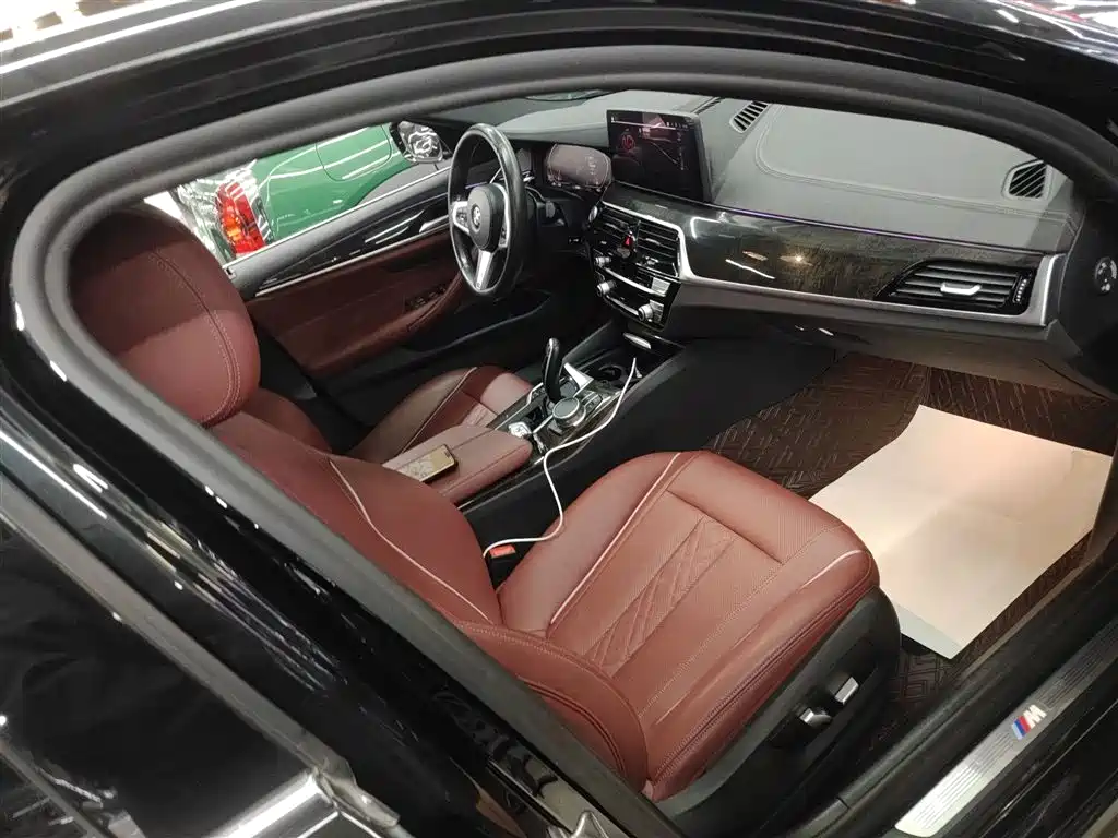 BMW 5-SERIES