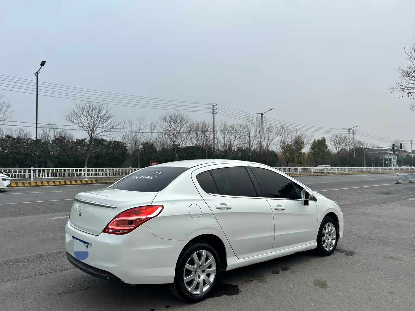 Peugeot 308 2014 Model Joy Edition Classic 1.6L Manual Superior Style фото 5