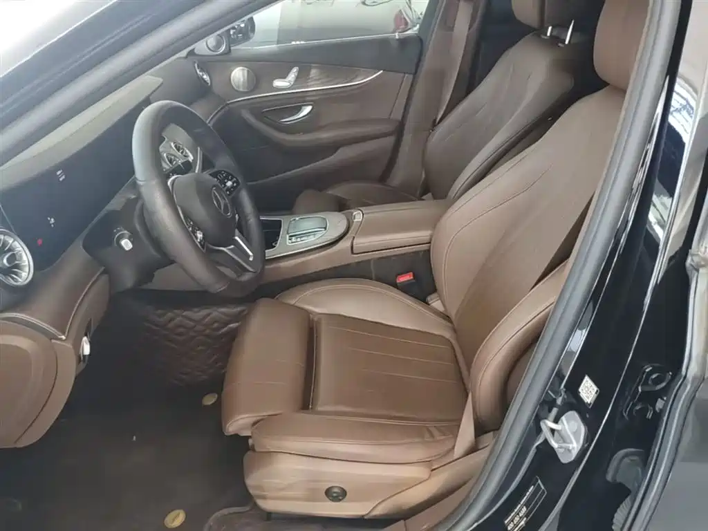 Mercedes-Benz E-Class 2019 E 260 L фото 15