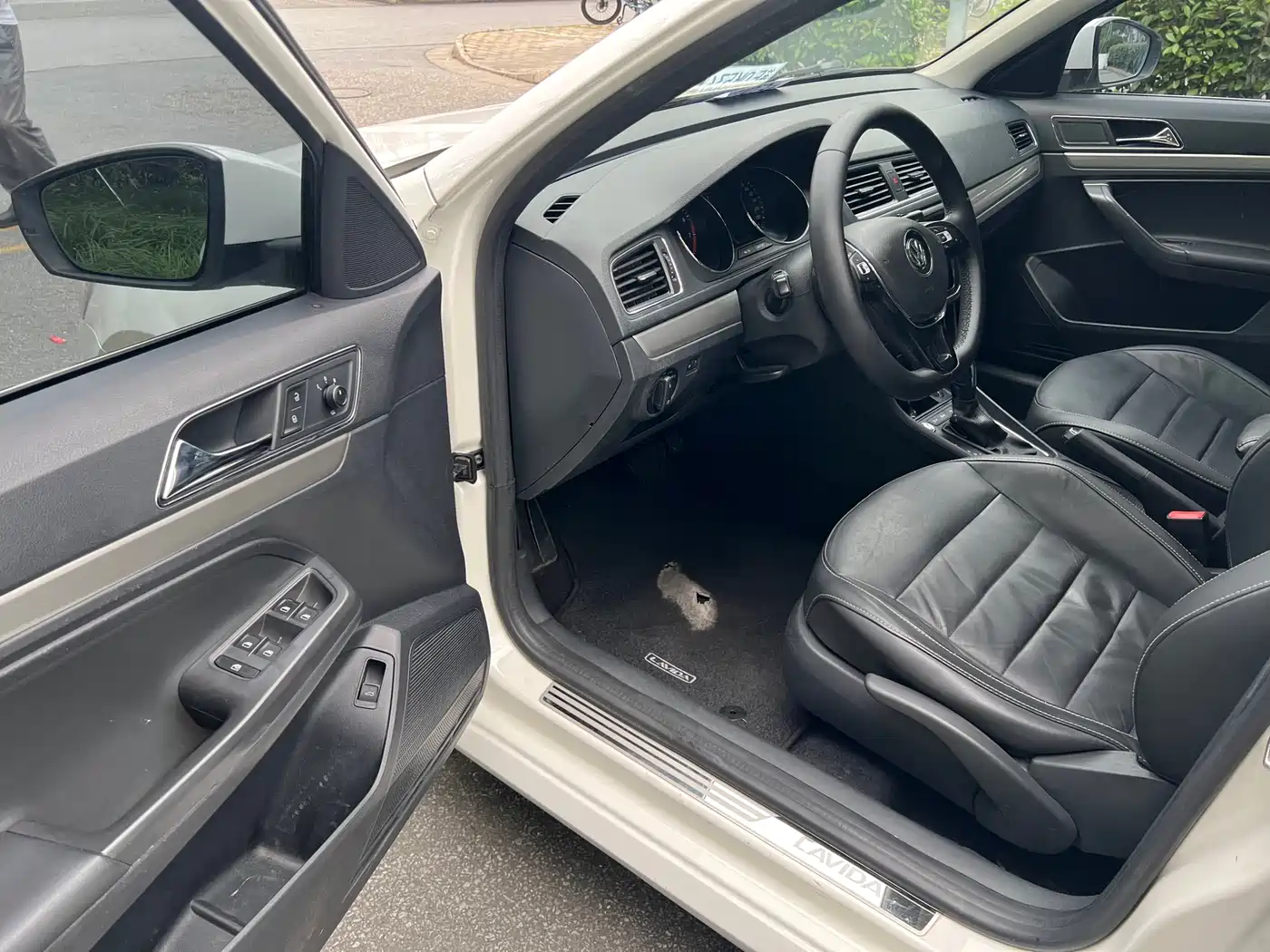 Volkswagen Lavida 2017 230TSI DSG Comfort Edition фото 8