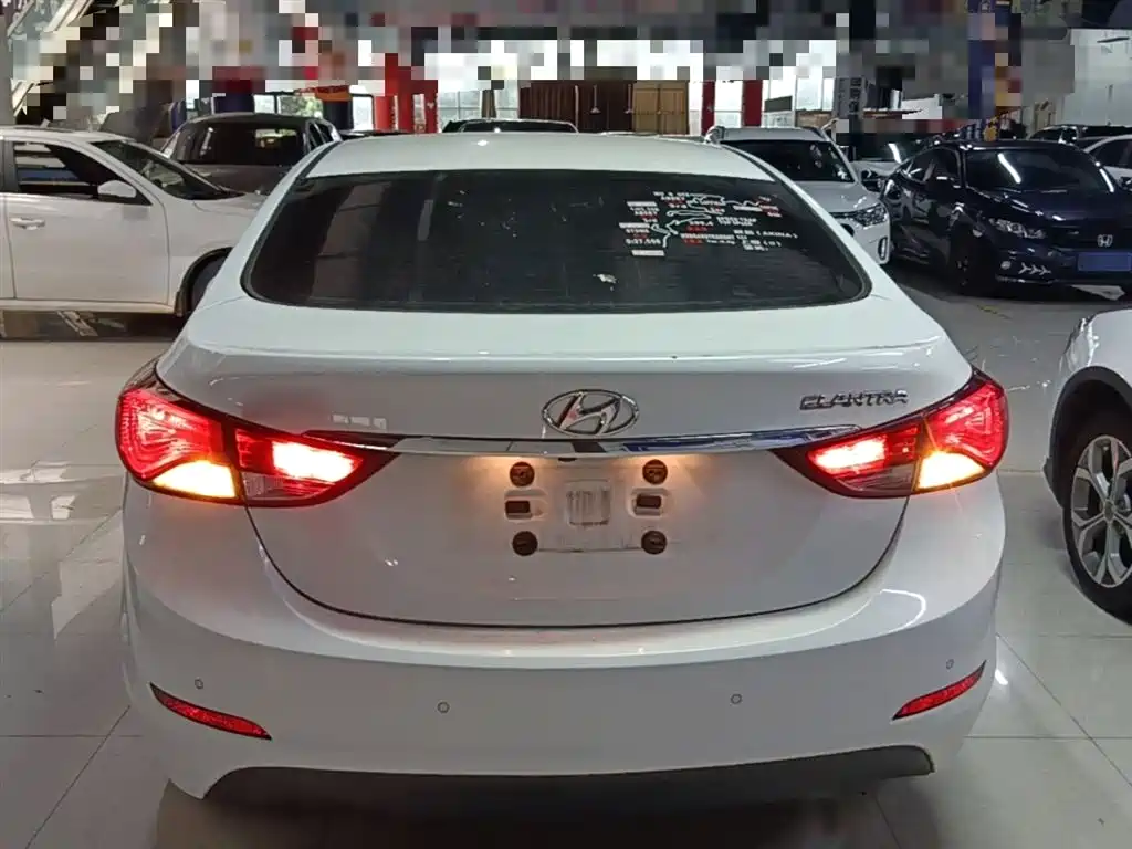 Hyundai Langdong 2016 1.6L Automatic Premium Edition фото 6