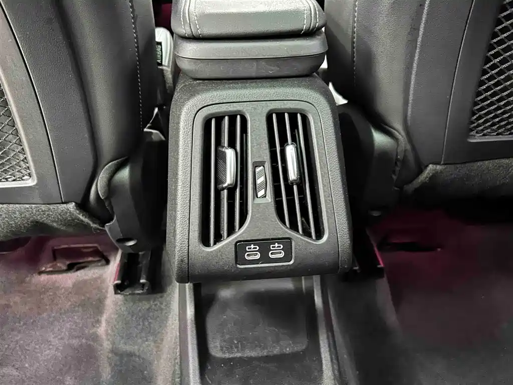 BMW X1 2023 sDrive20Li X Design Package фото 15
