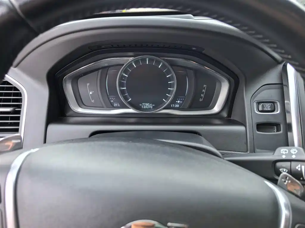 Photo 15 - Volvo XC60