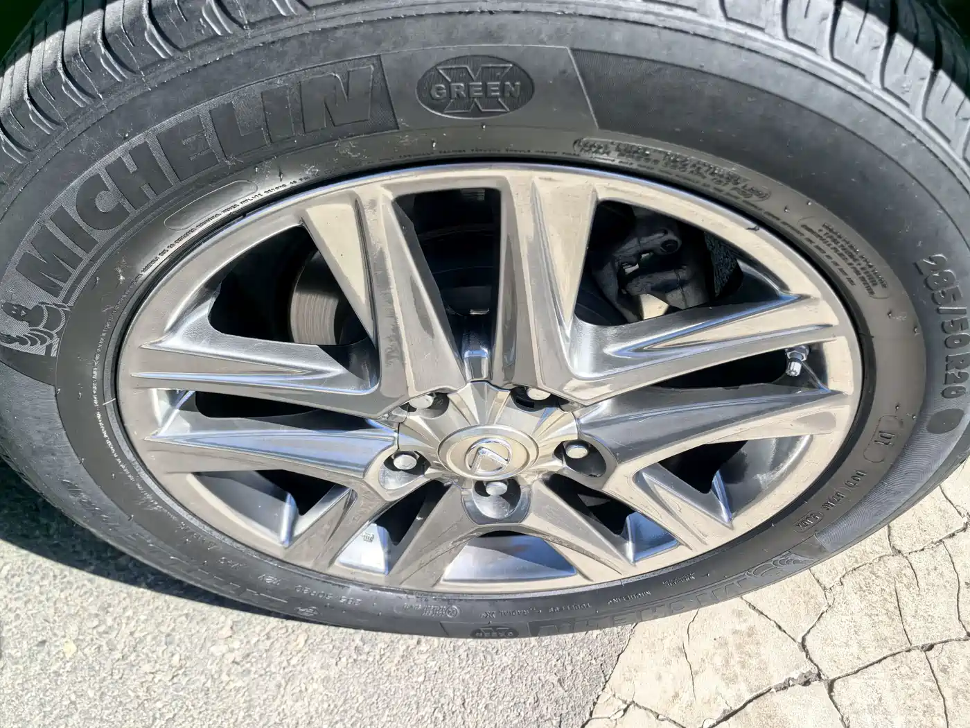 Lexus LX фото 19