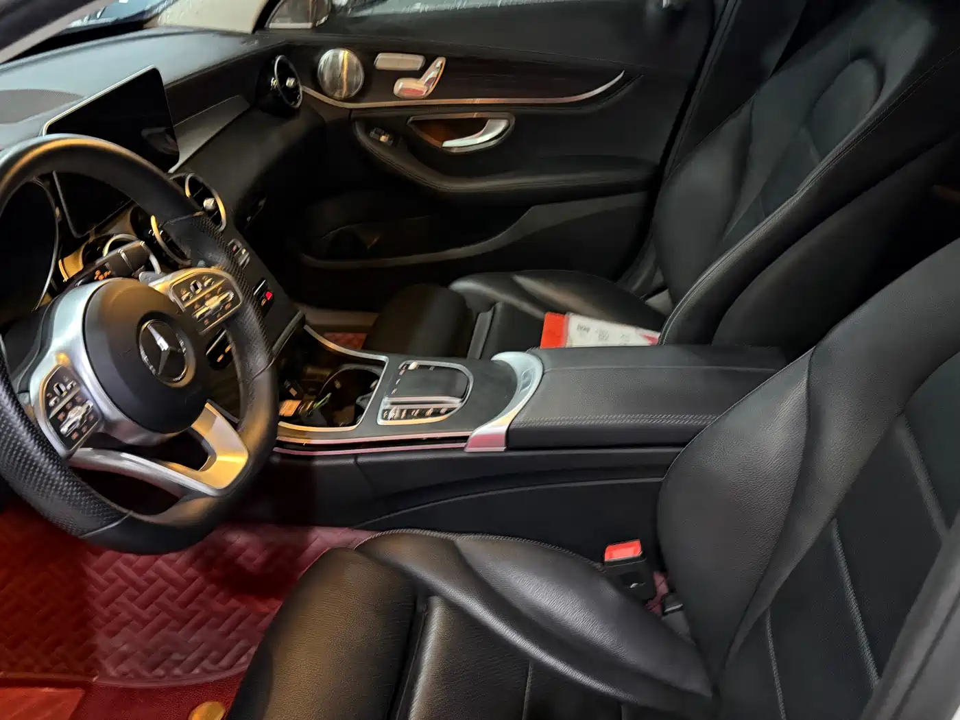 Фото 4 - Mercedes-Benz C-Class