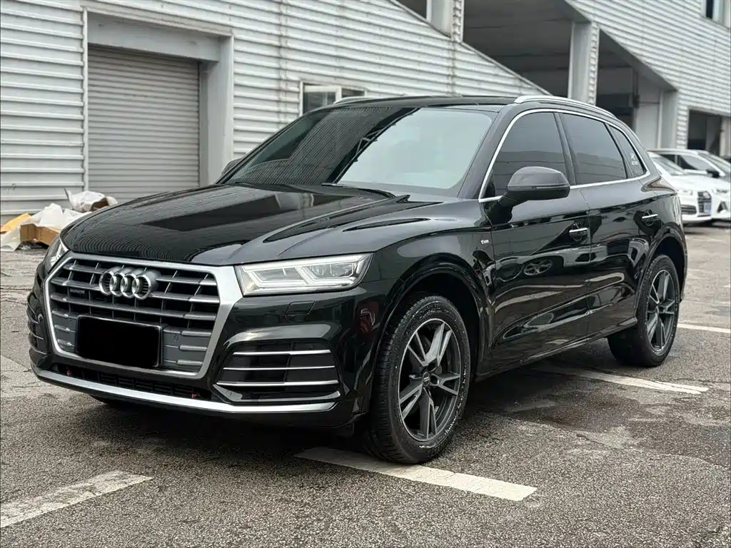 Audi Q5L 2020 Facelift 40 TFSI Honor Fashion