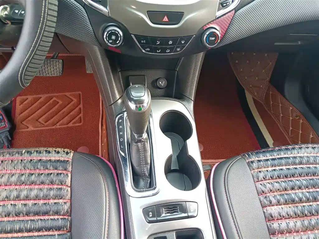 Chevrolet Cruze 2018 Facelift 320 Automatic Pioneer Edition фото 14