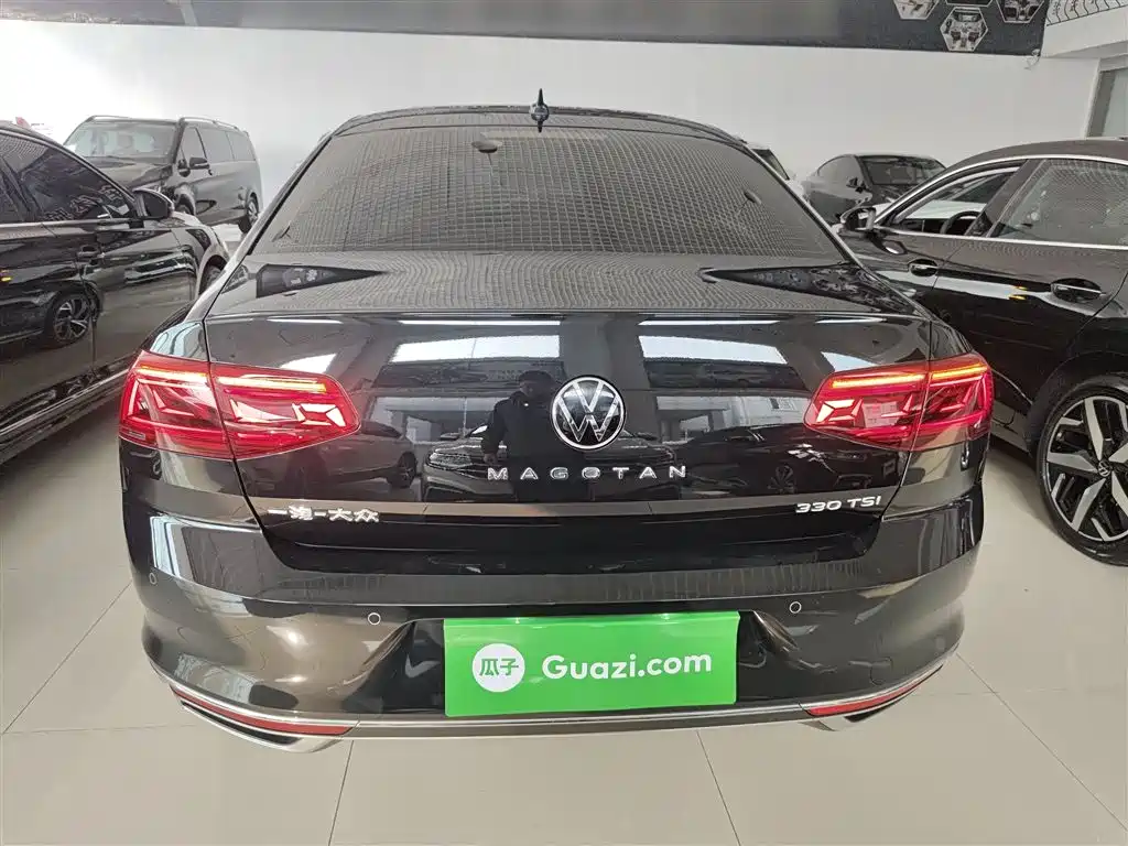 Volkswagen Magotan 2020 330TSI DSG Luxury фото 6