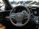 Фото 14 - Lexus LS
