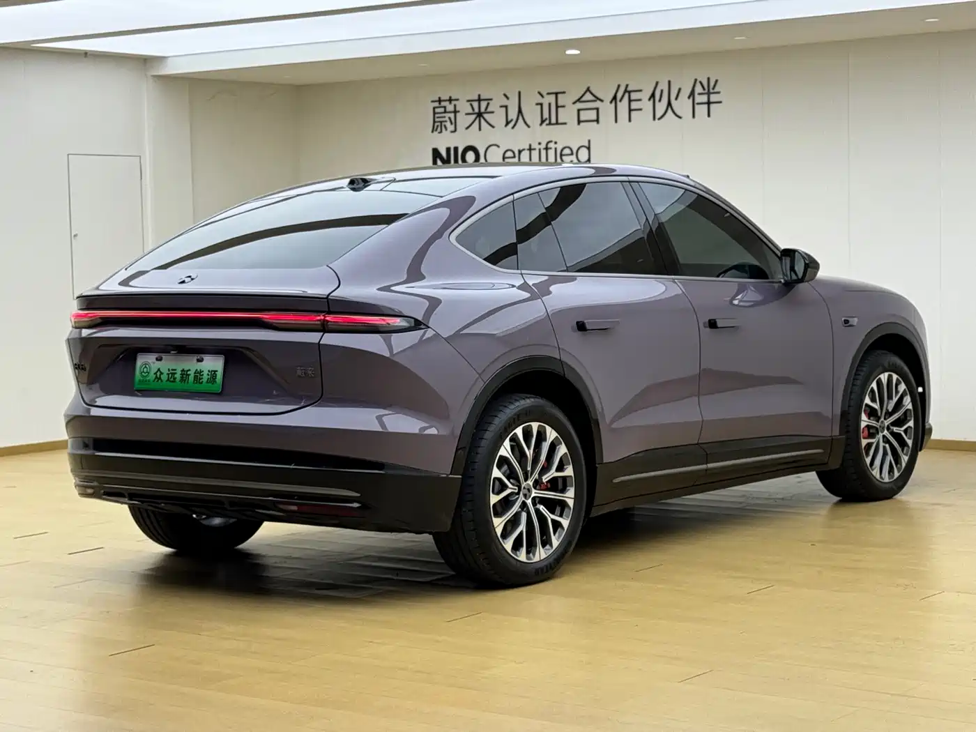 Фото 6 - NIO EC6
