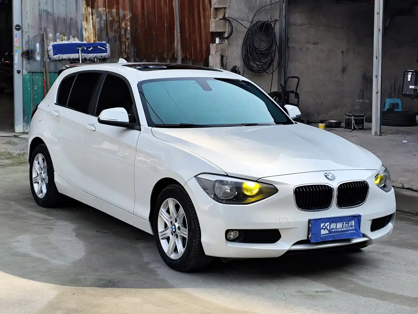BMW 1 Series (Import) 2013 Facelift 116i Leading Model фото 3