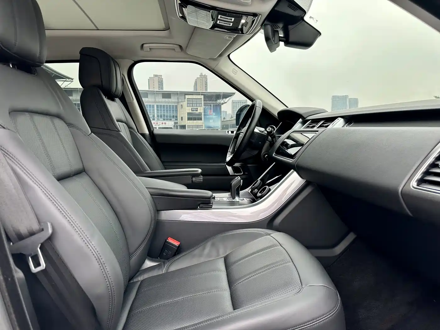 Land Rover Range Rover Sport 2019 3.0 SC V6 Special Edition фото 10