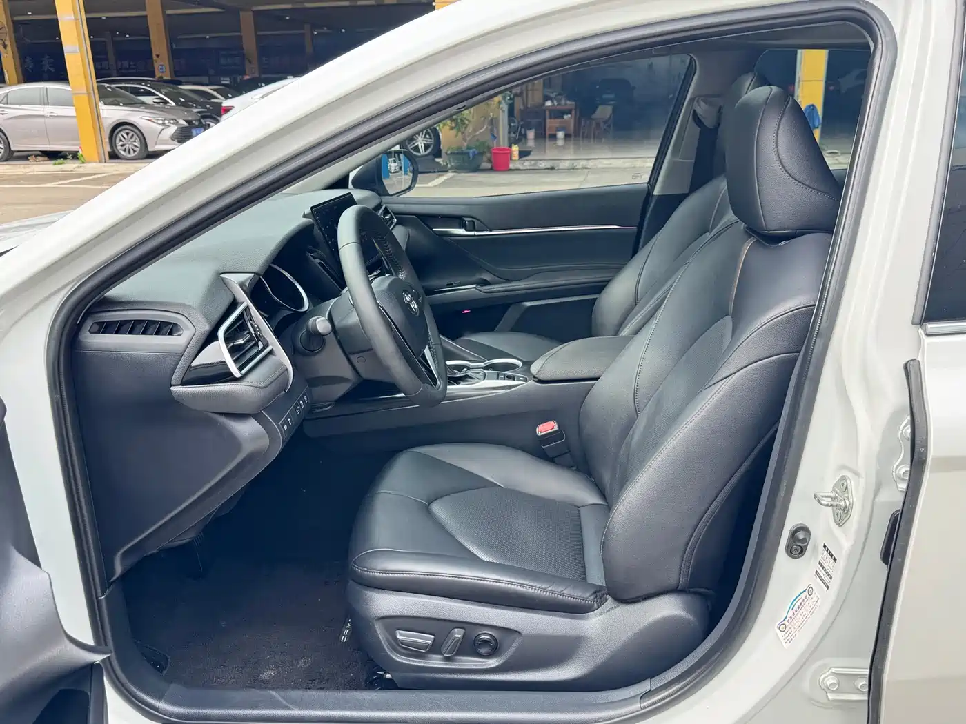 Toyota Camry 2021 2.0G Luxury Edition фото 4