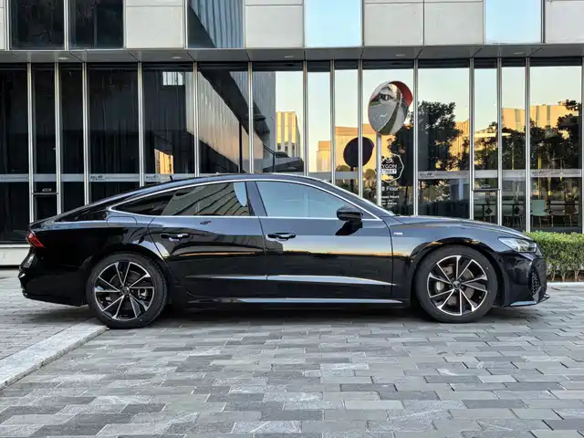 Audi A7 2021 40 TFSI Luxury — фото 5