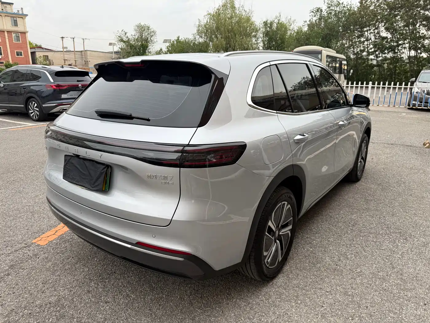 Geely Galaxy Galaxy Starship 7 EM-i 2025 Model 120km Explorer+ Edition фото 7